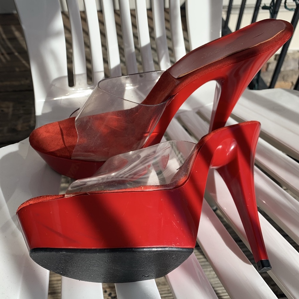 RED SEXY HEELS